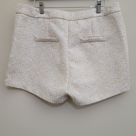 TRIXIE + LULU Brocade Floral Print High Rise Shorts,‎ size 13, Beige - Picture 8 of 11